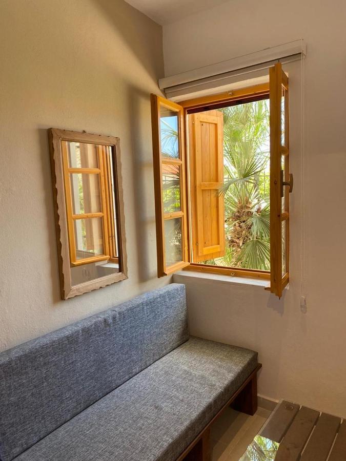 Old Town Hotel Dhermi Exterior photo